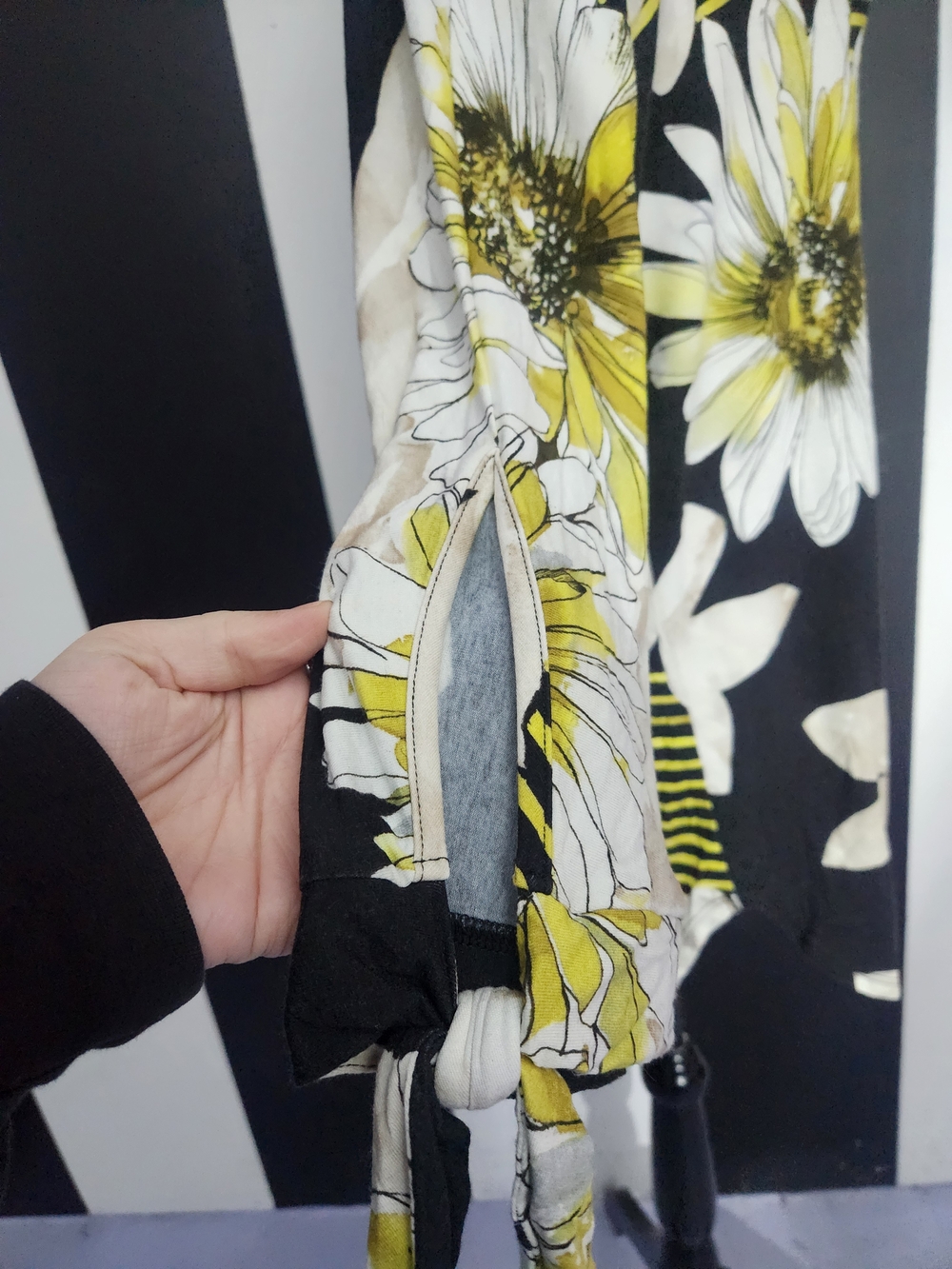 Joseph Ribkoff Black and White Printed Top - Picture 4 of 7